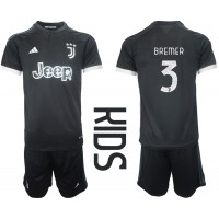 Camisa de Futebol Juventus Gleison Bremer #3 Equipamento Alternativo Infantil 2023-24 Manga Curta (+ Calças curtas)